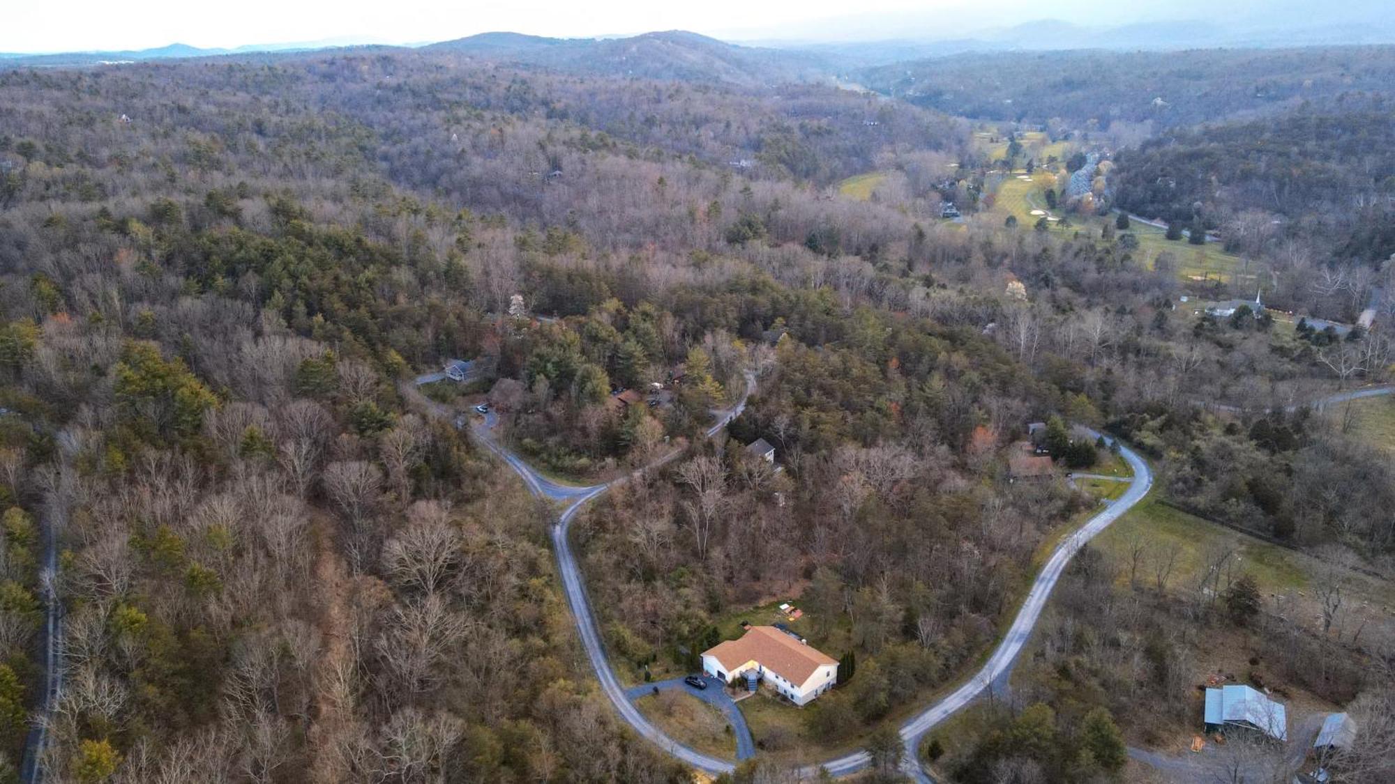 The House - Secluded Mountain Valley Getaway *